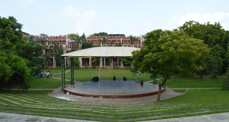 Sarvajanik College of Engineering & Technology