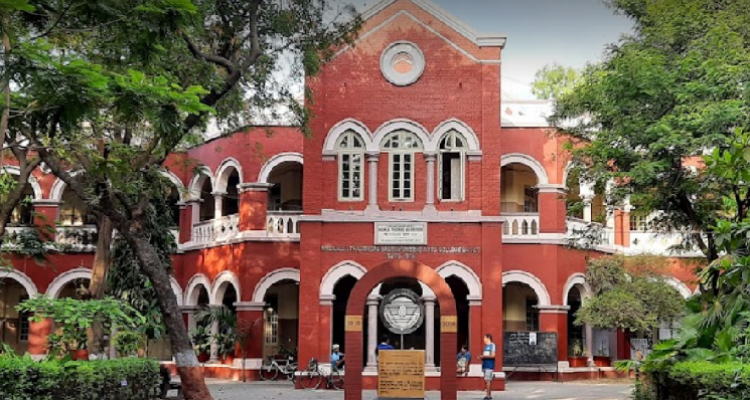 MTB Arts College