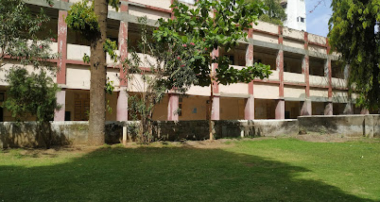Navyug Arts College