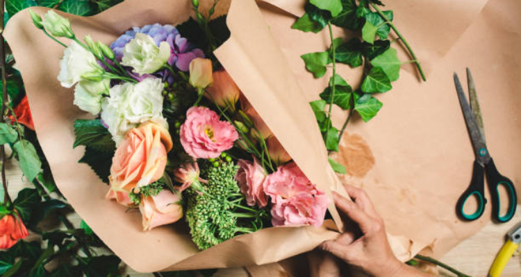 Real Flowers & Balloonwala