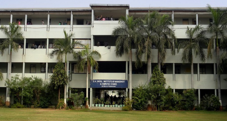 Bholabhai Patel College of Computer Studies