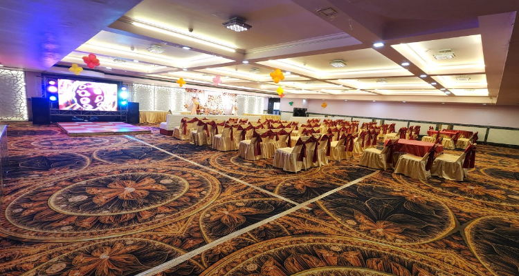 Hotel mandakini royale