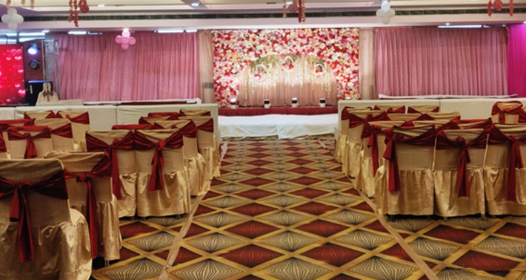 Hotel mandakini royale