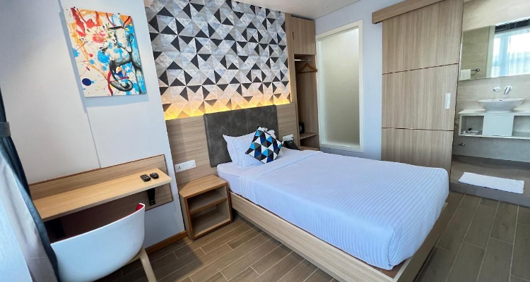 AURORA BOUTIQUE HOTEL