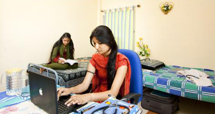 Shree Palace Girls Hostel