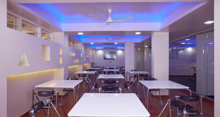 Pretty Home Girls Hostel