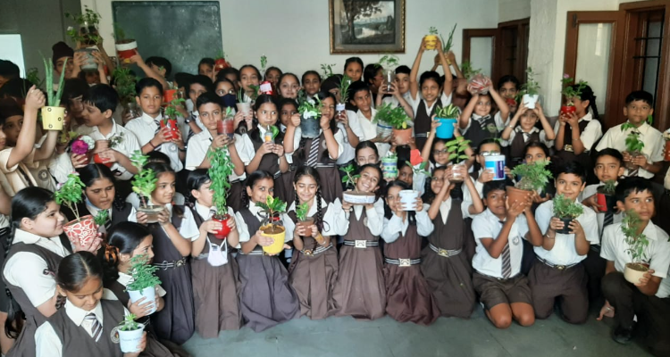 Shishu Niketan Public School