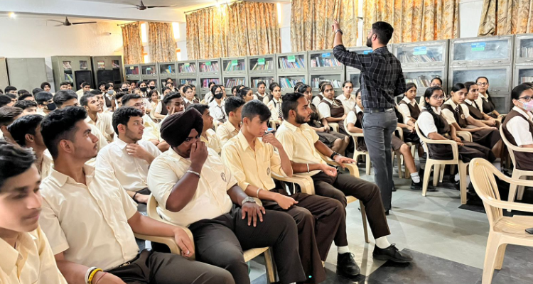 Shishu Niketan Public School
