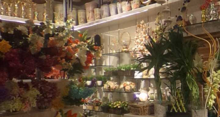 Khoobsurat Florist 35