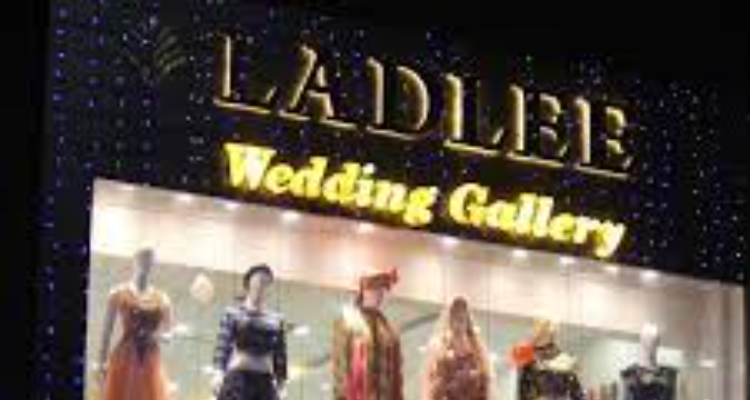 Front Neck Extension - Ladlee Wedding Gallery