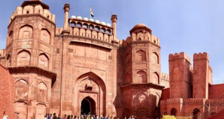 Taj Mahal Tour guide