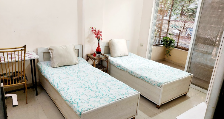 Meenu Girls Hostel