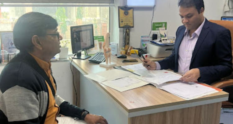 Dr. Abhishek Saxena