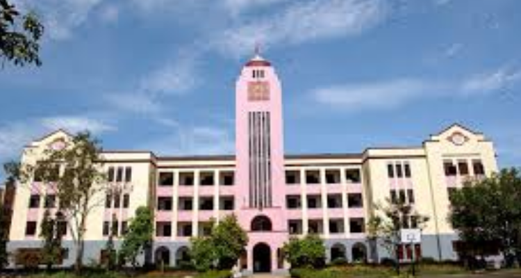 Mar Ivanios College