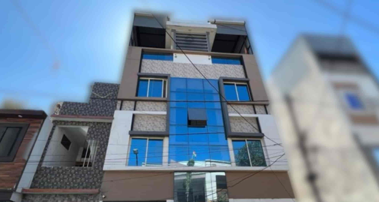Metro girls hostel