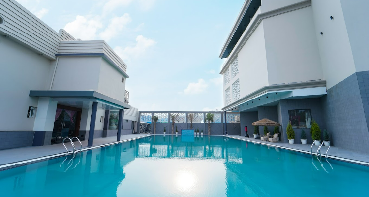 Millennium Swimming Pool