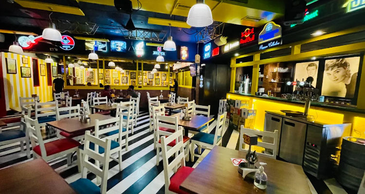 Pop Tate's Malad