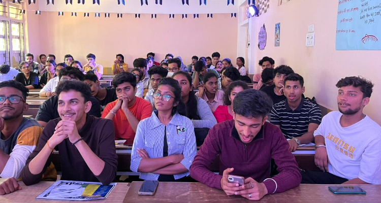 Vidya Vikas Universal College