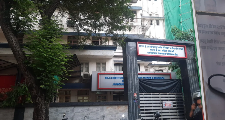 M.K.E.S College of Law