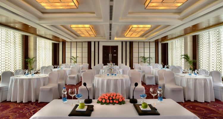 Golden Tulip Hotel in Lucknow