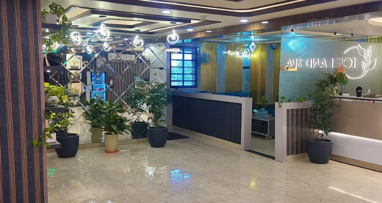Ice land spa Jakhan