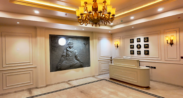 Vseven Hotel