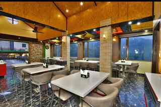 Shri Narayan Touris Lodge