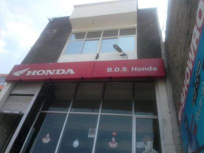B.D.S. Suzuki Morar Gwalior