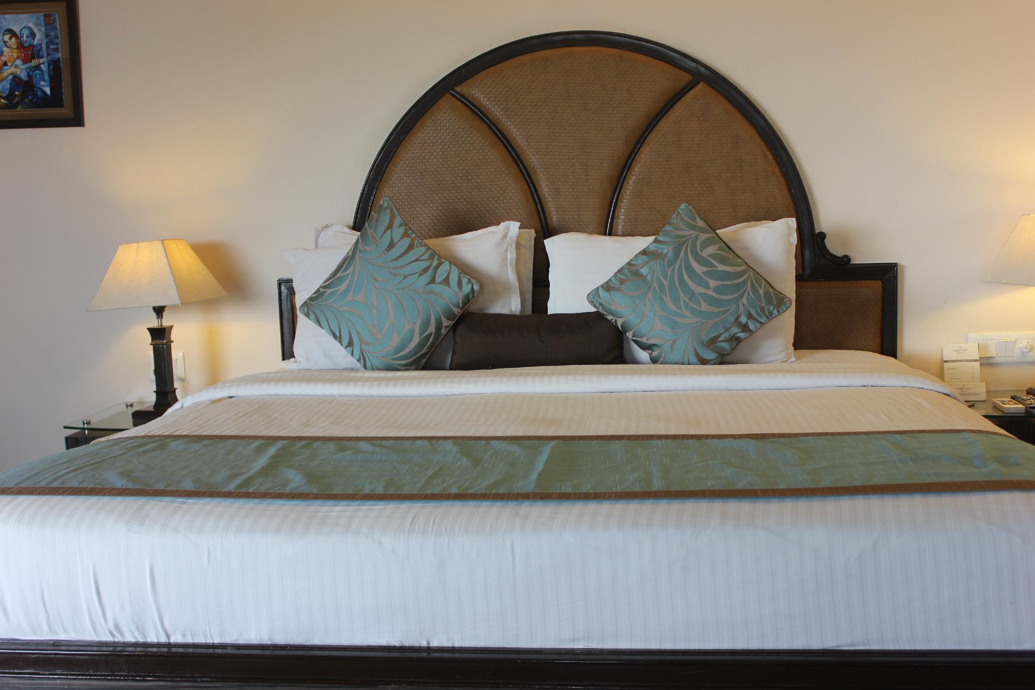 Country Inn & Suites by Radisson, Mussoorie