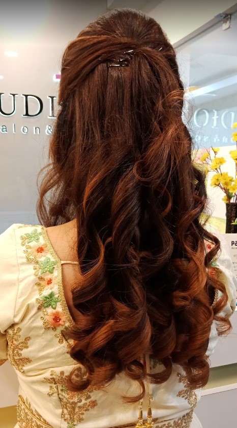 Studio  11 salon & spa