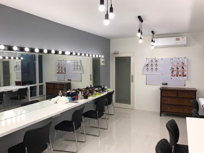 Bombay School of Make-up - Mumbai