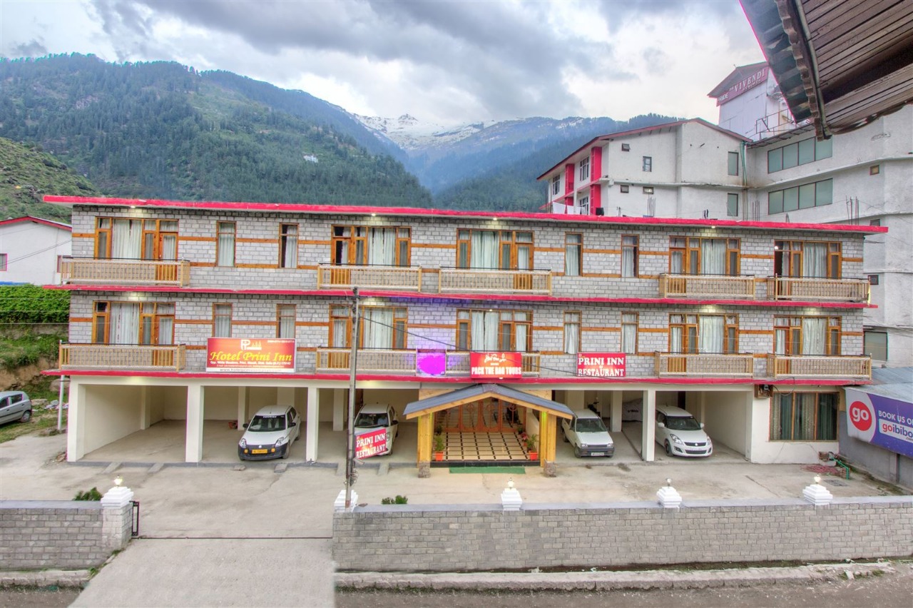 Mountain Top Hotel In Manali
