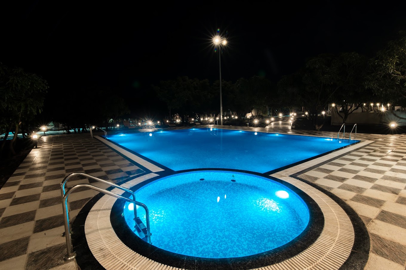 Freesia Resort by Express Inn
