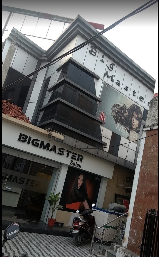 Big Master Unisex Salon