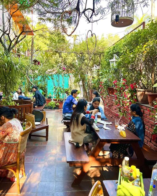 Diggin cafe