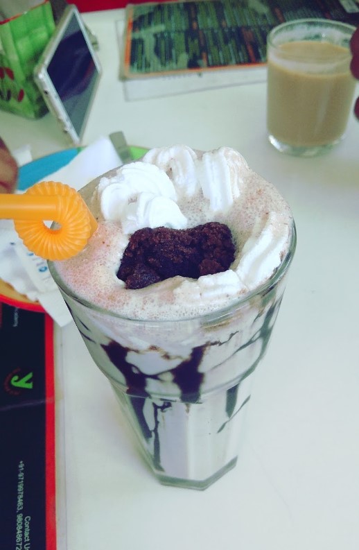 Y Cafe & Restaurant