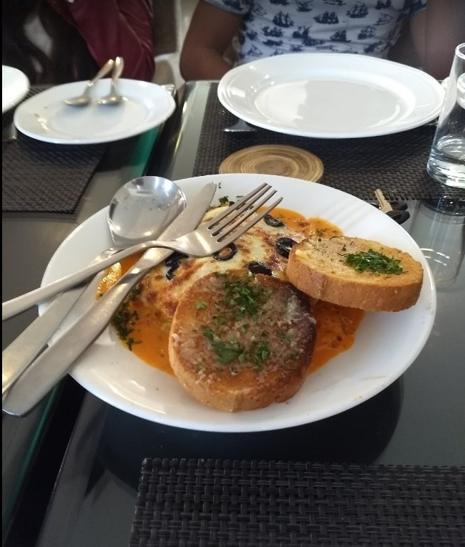 Mirabilia Restaurant and Bar