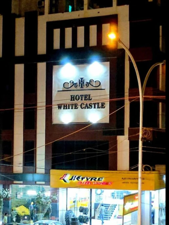 Hotel White Castle