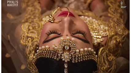 Professional makeup artist in kolkata piyali das