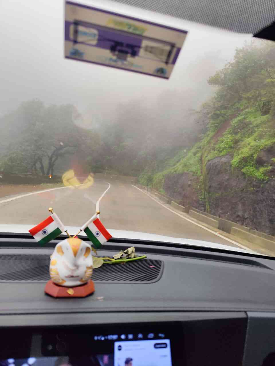 KAVITA TAXI SERVICE