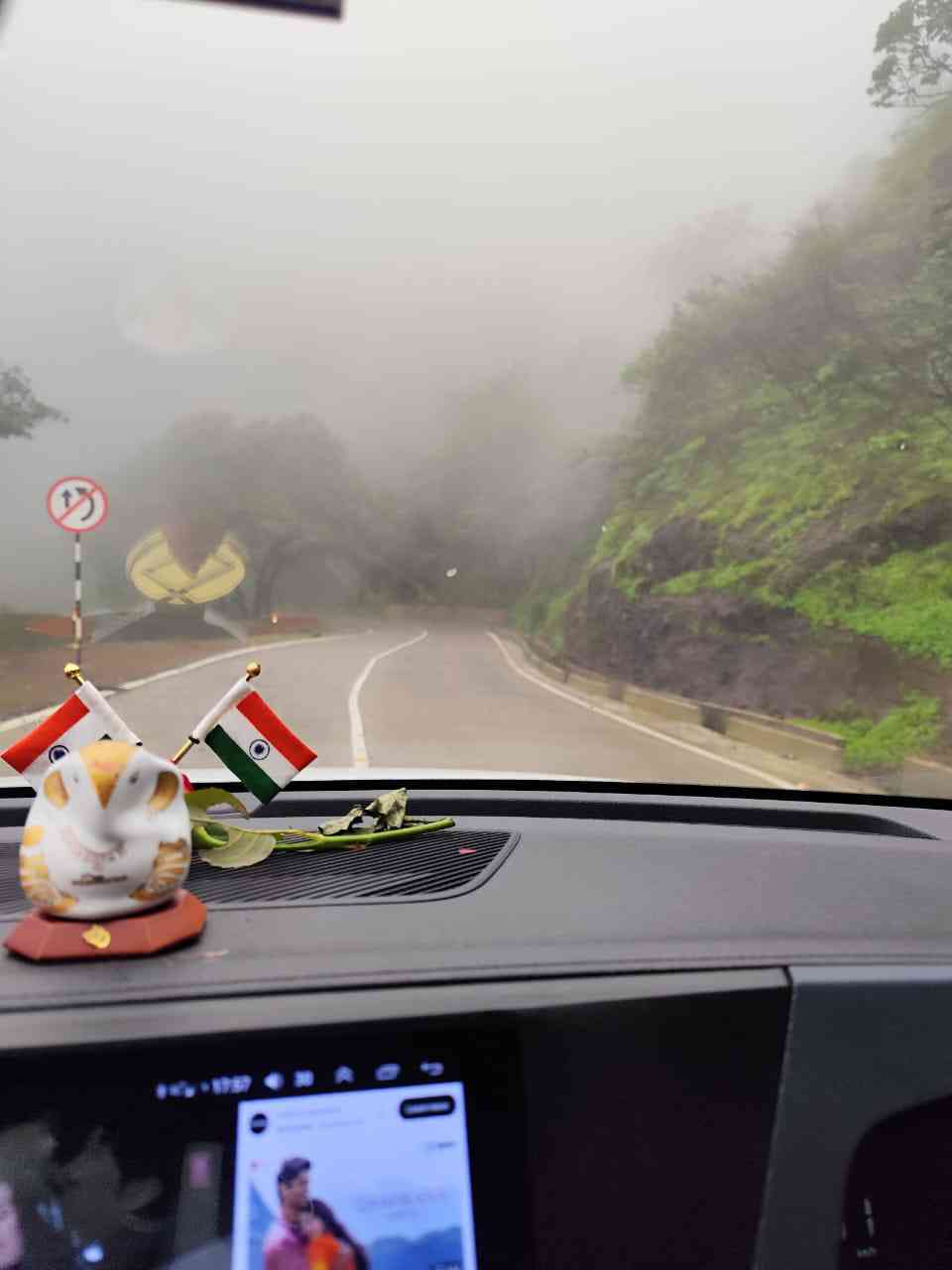 KAVITA TAXI SERVICE