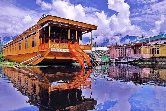 Inaaya tour and travels