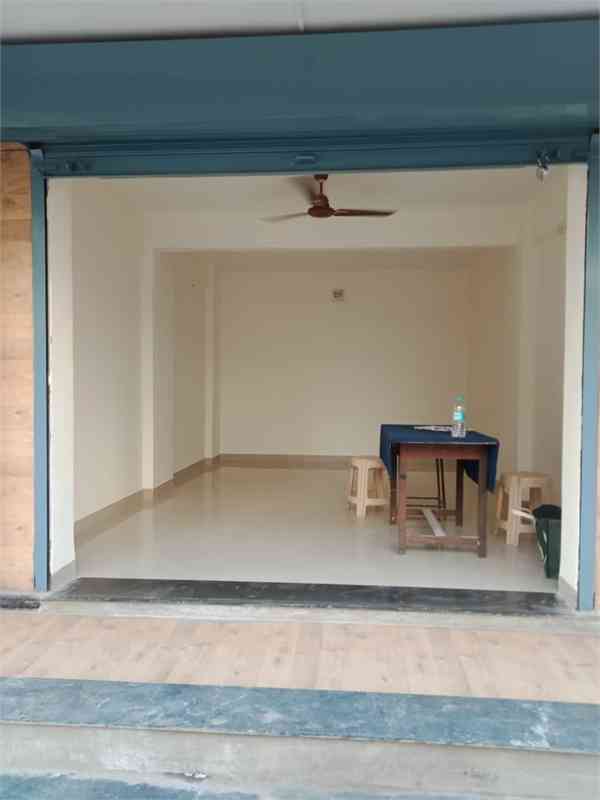 Shop for rent fully furnished