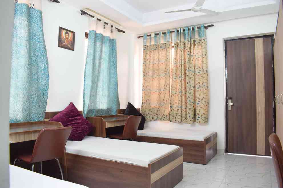 Near suddhowala hostel for rent